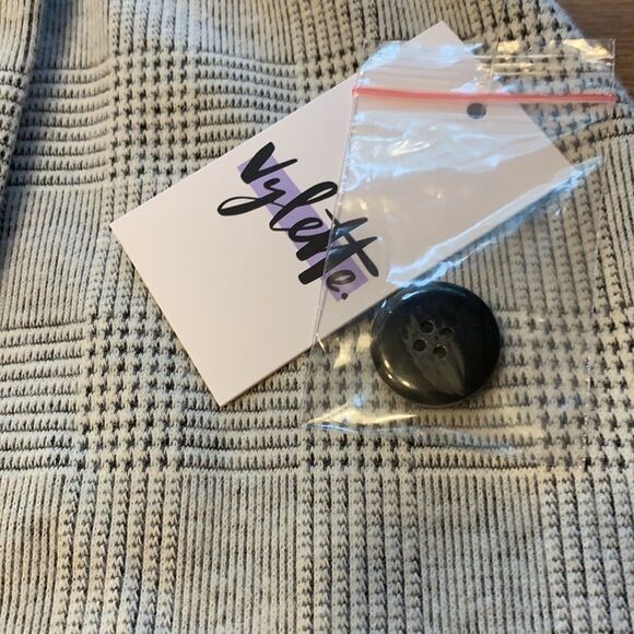 Vylette Faux Wrap Black and White Checkered Stretch Skirt Juniors Size Large - Picture 5 of 12